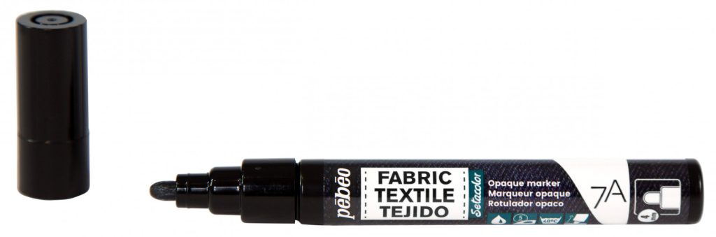 Pébéo 7A MARQUEUR OPAQUE POINTE RONDE 4 MM NOIR Bouchon ouvert