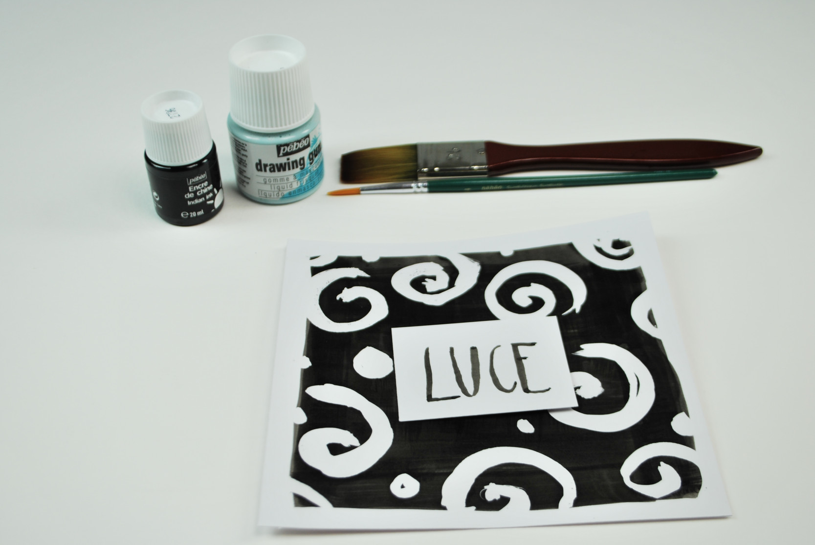 Pébéo VERNIS GOUACHE A L'EAU SATINÉ 45 ML Photo d'ambiance